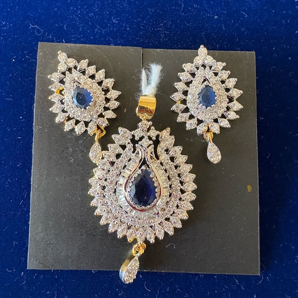 Elegant Silver and Blue Jewelry Set